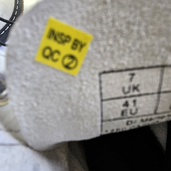 Dr. Martens 1460 Pascal HDW - Picture 5 of 14